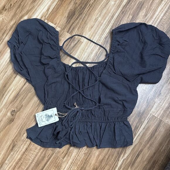 Easel Charcoal Textured Peplum Top NWT Size S, M, L - Picture 5 of 5